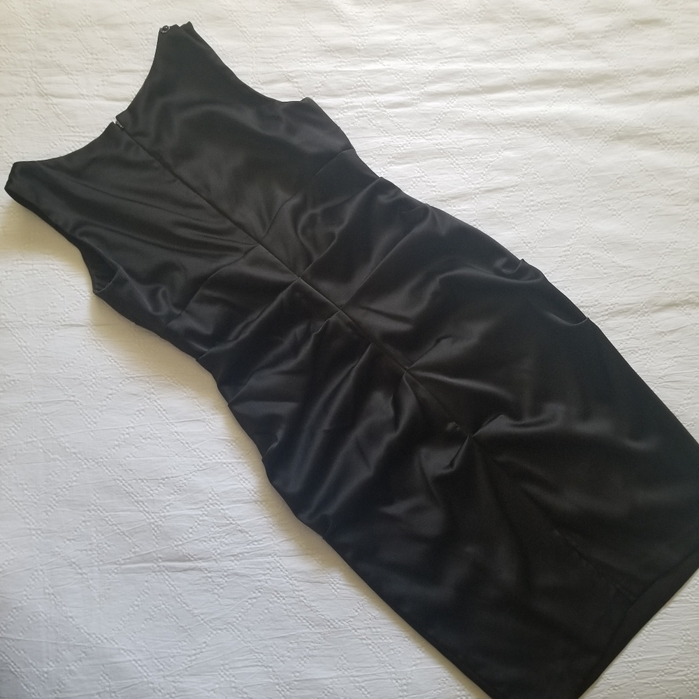 LBD Crystal Embellishment - Picture 4 of 8